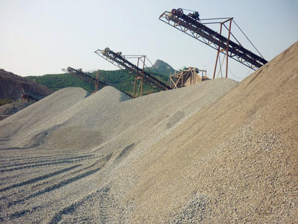 机制砂成为建筑用砂主力军，投资制砂行业正当行